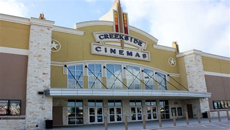 new braunfels movie theaters.